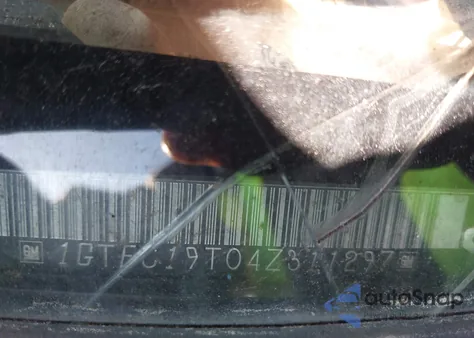 2004 GMC Sierra 1500 z USA, uszkodzony, nr VIN 1GTEC19T04Z311297